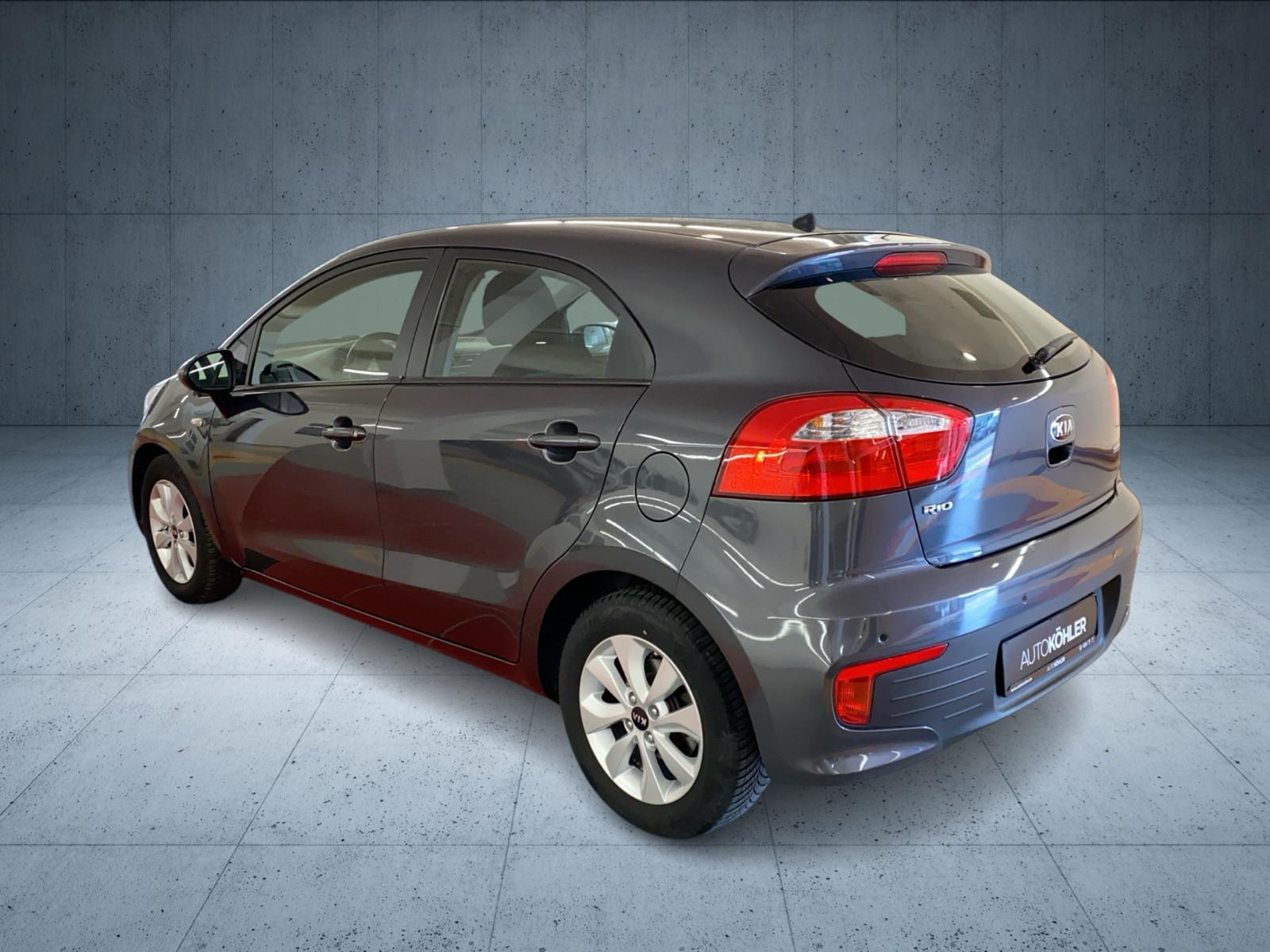 Kia Rio - KLIMA - SHZ - BT - RCD - ALLWETTERREIFEN