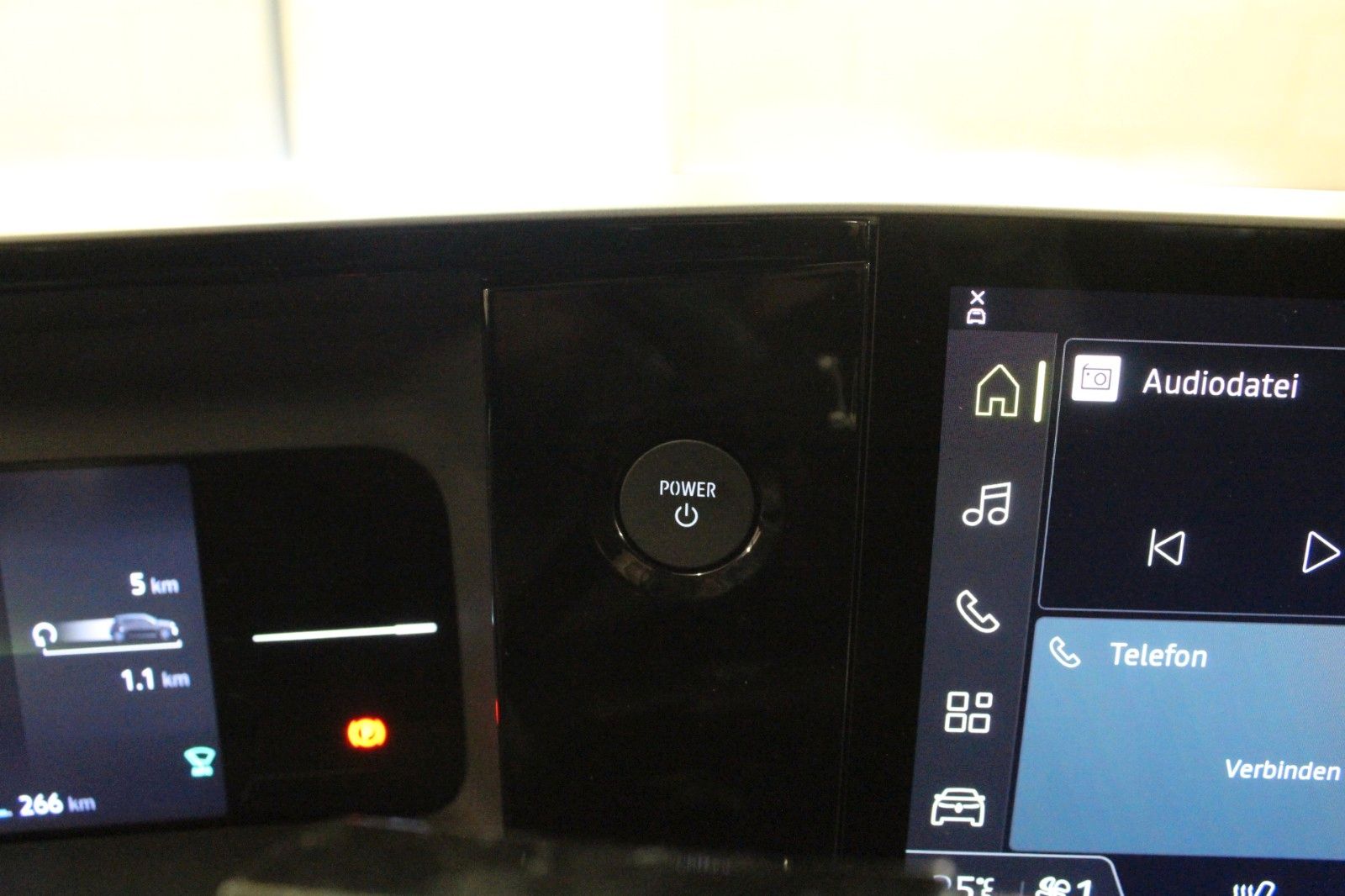 Fahrzeugabbildung Renault R 5  E-Tech 120 Urban Range *CCS /Schuko*