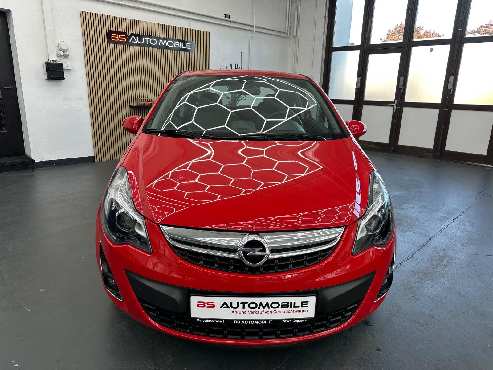 Opel Corsa D Innovation 1.4 16V**72tkm**