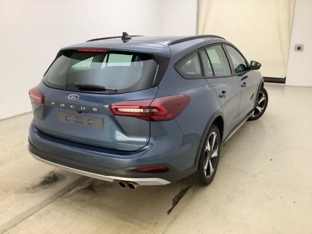 Fahrzeugabbildung Ford Focus Turnier Active 1.0 / LED / Navi / B&O