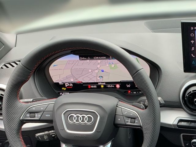 SQ2 TFSI QUATTRO MATRIX-LED+KAMERA+PAN+AHK+OPTIK