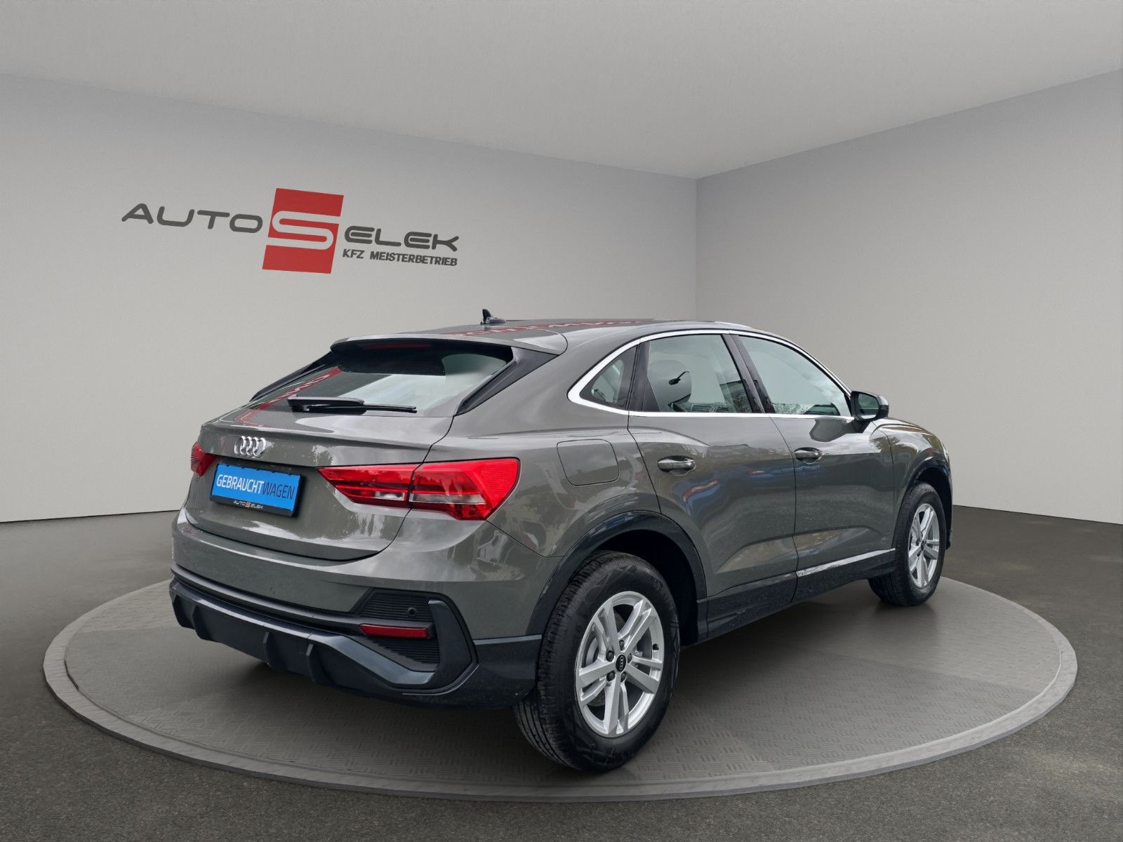 Fahrzeugabbildung Audi Q3 Sportback 45 TFSI e basis(EURO6d)