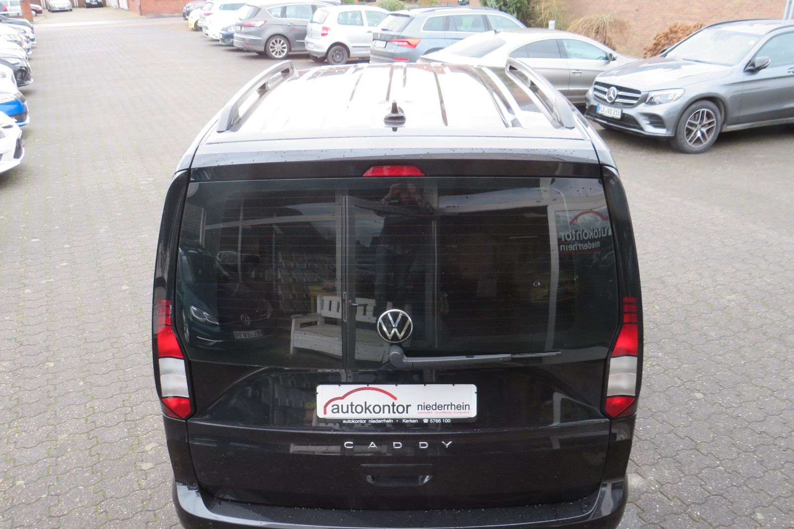 Fahrzeugabbildung Volkswagen Caddy Life DSG NAVI PDC SITZHEI. 1.H NEUES MODEL