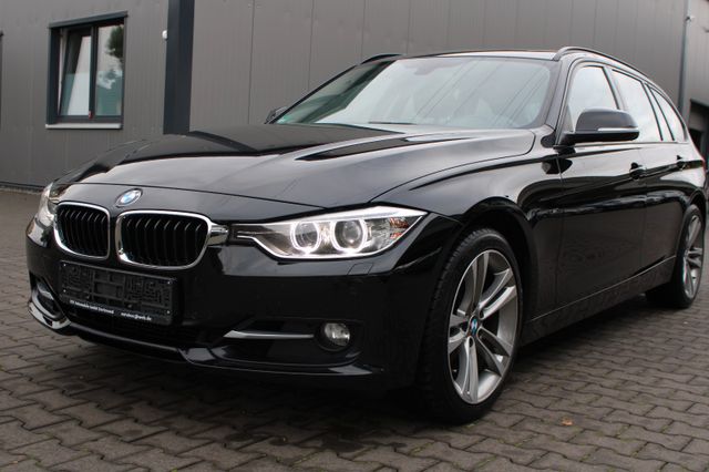 BMW 320i xDrive Sport Line