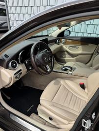 صورة 6 لـ 2015 Mercedes-BENZ C 220