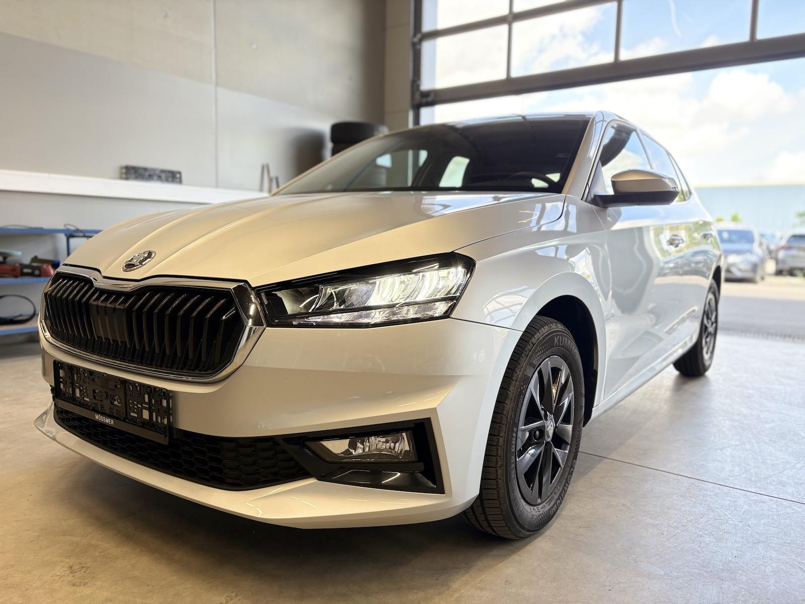 Skoda Fabia 1,0TSI DSG Selection PDC Anschlussgarantie