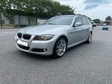 BMW E91  325I Top Zustand 87 TKM - BMW 325 mit Benzin-Antrieb: Kombi