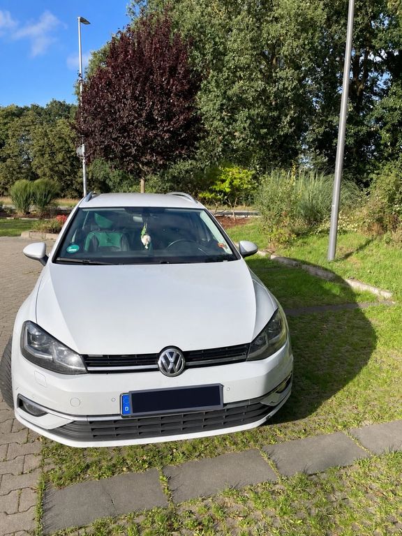 Image of Volkswagen Golf