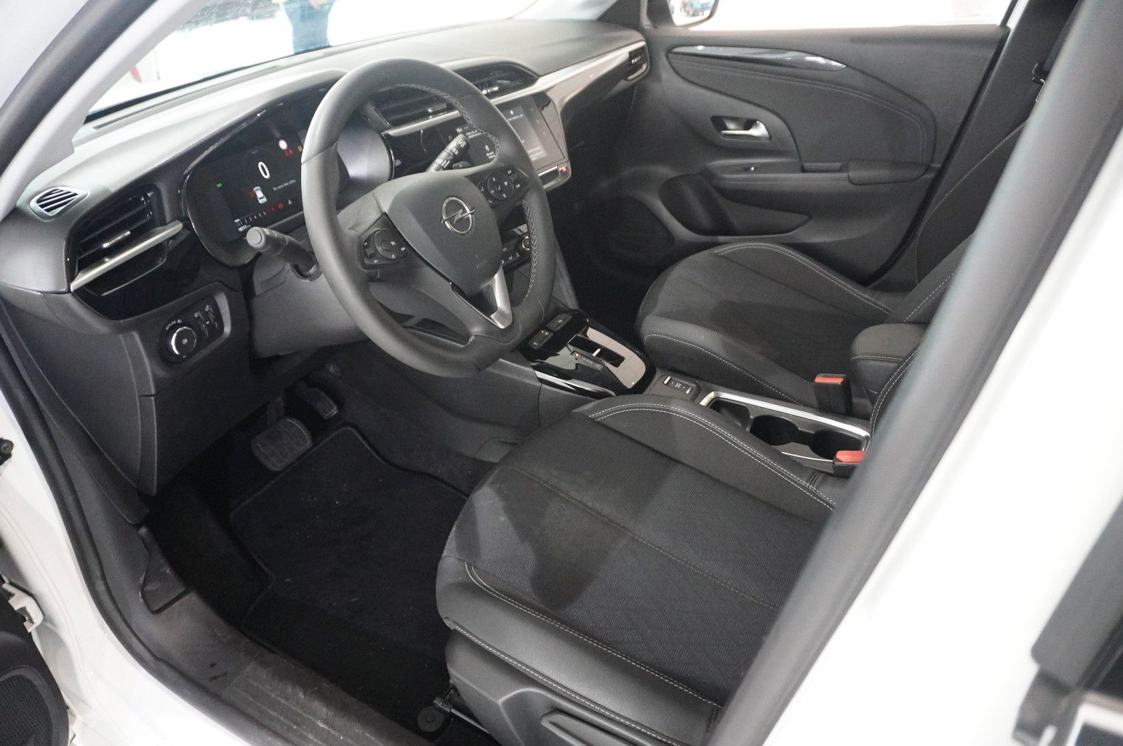 Fahrzeugabbildung Opel Corsa F 1.2T ELEGANCE NAVI/LED/VIRT/KAMERA/DAB+