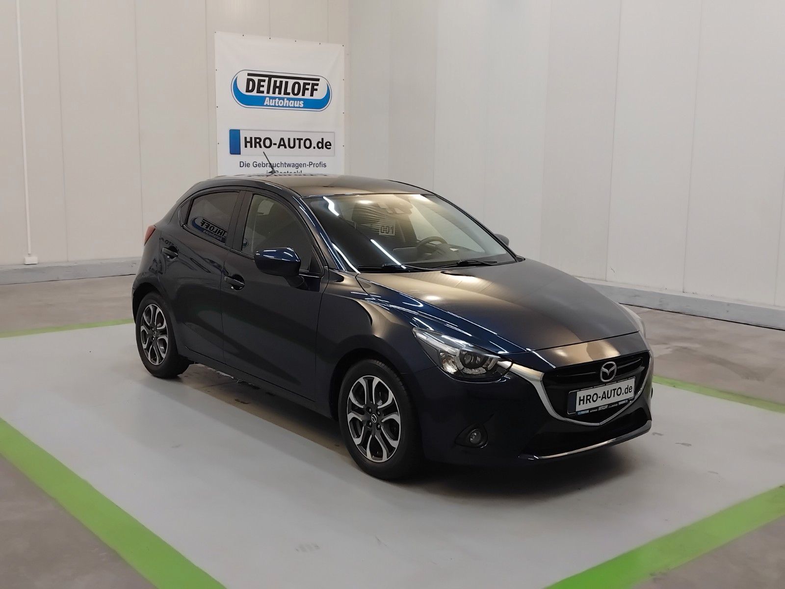 Mazda 2 (08/2015, Benzin)