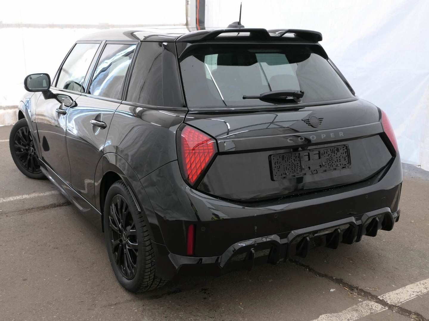 Fahrzeugabbildung MINI Cooper C John Cooper Works Trim M HuD Pano Leder