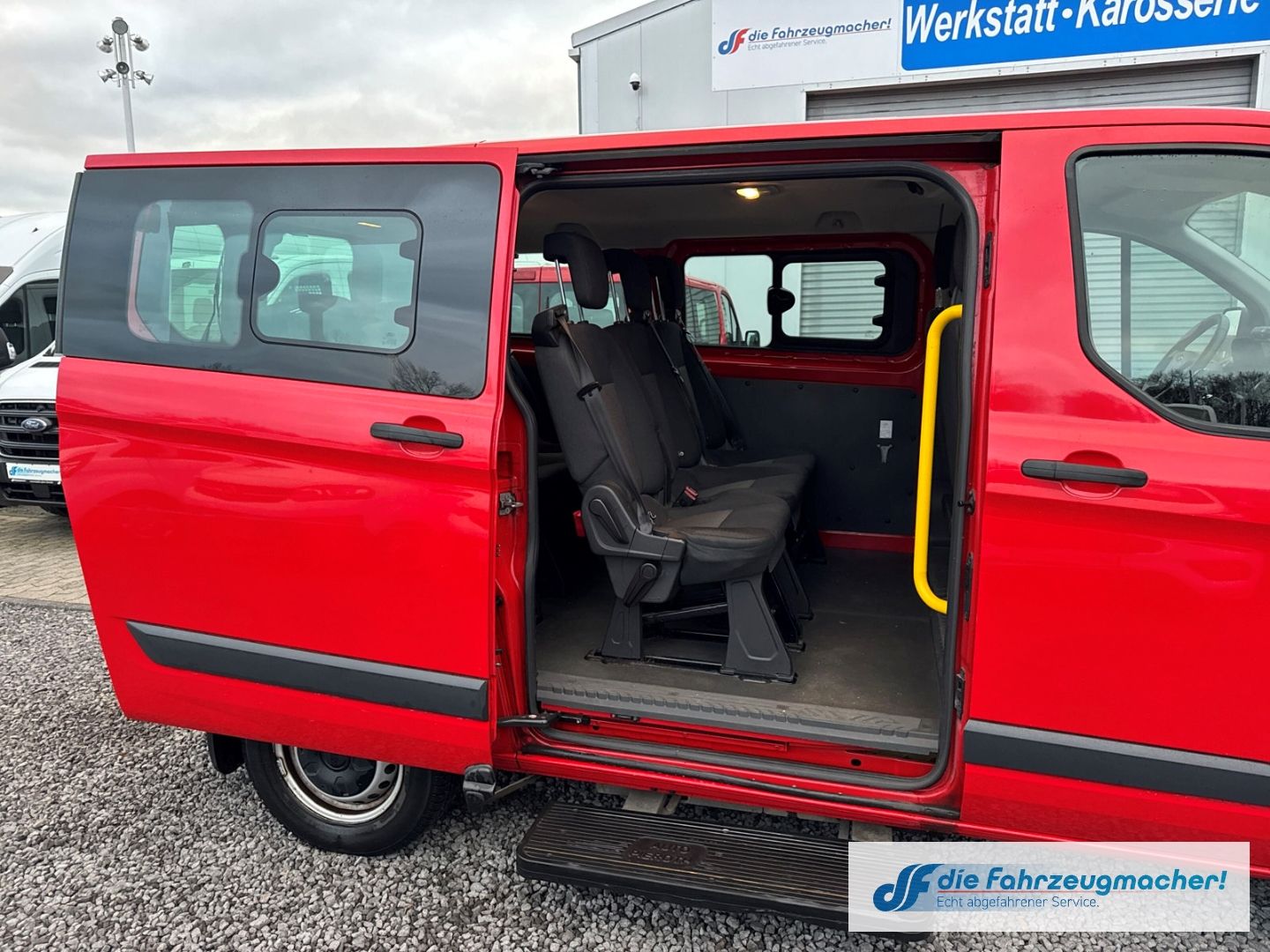 Fahrzeugabbildung Ford Transit Custom Tourneo 300 L1 *2063