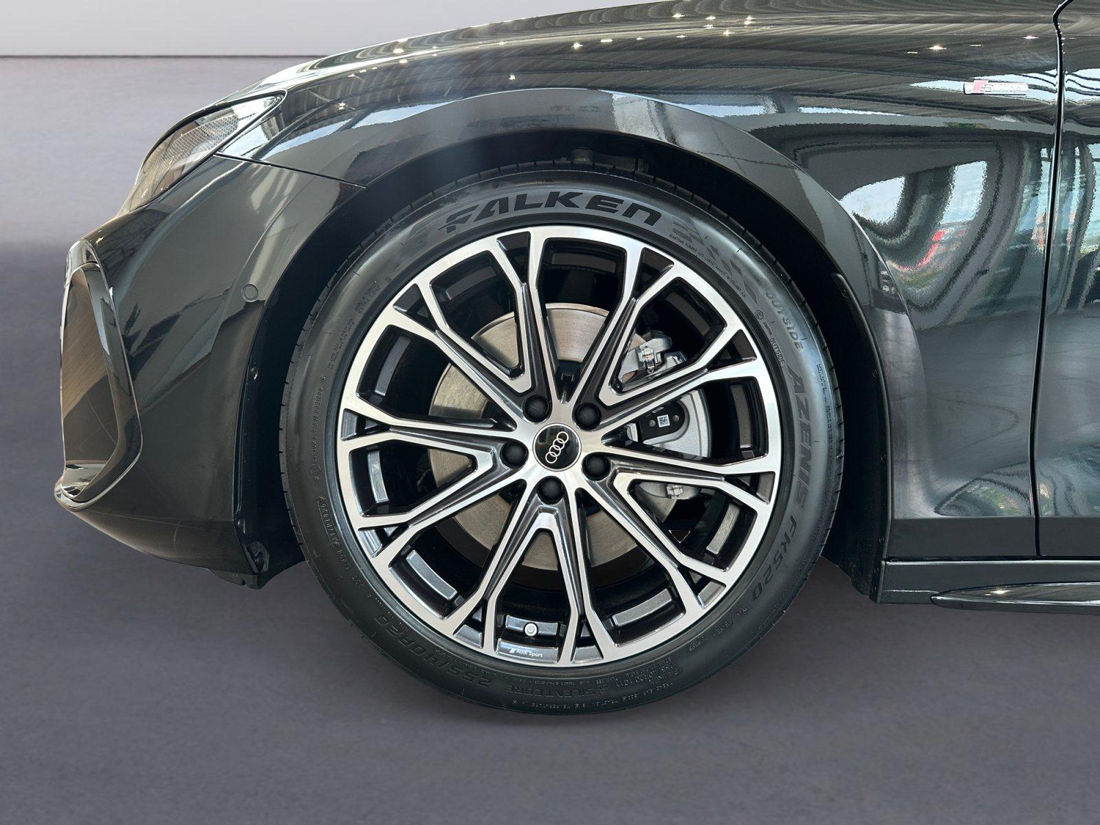 Audi A6 Avant TDI quattro S tronic