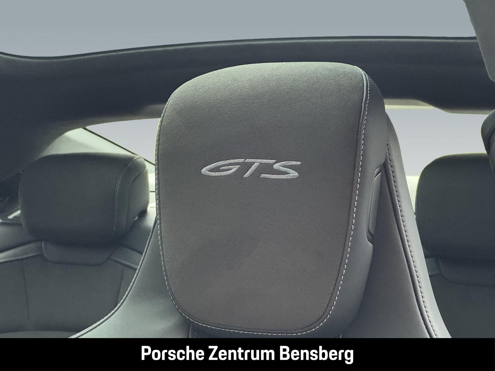 Porsche Taycan GTS
