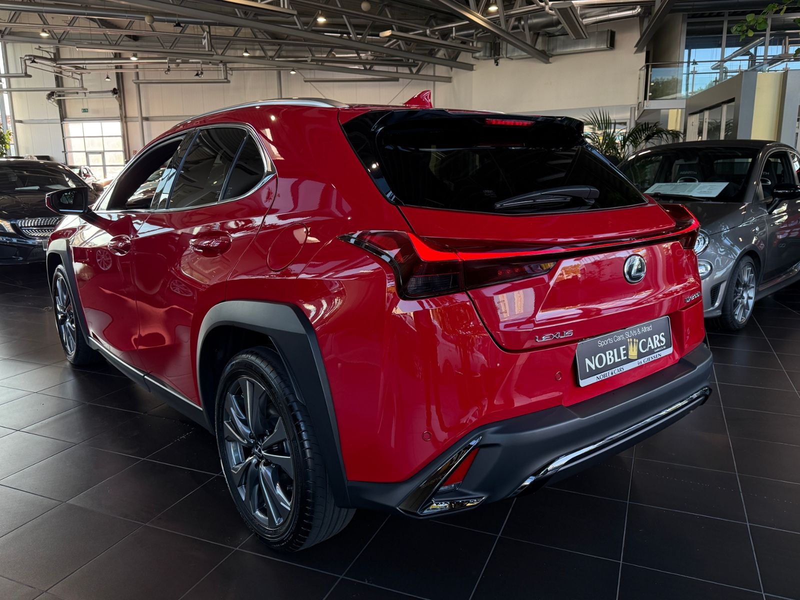 Fahrzeugabbildung Lexus UX 300 h F Sport Design LED NAV ACC RFK SHZ
