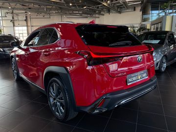 Lexus UX - 5