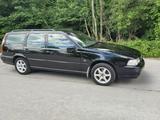 Volvo V70 2.5-10V Metropolitan  - Volvo V70: 10v