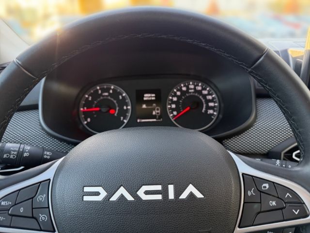 Fahrzeugabbildung Dacia Jogger Expression +KLIMA+PDC+RFK+CARPLAY+UVM+