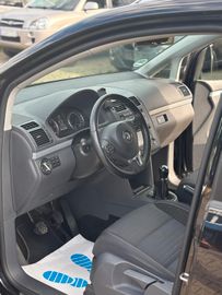 Volkswagen Touran - 7