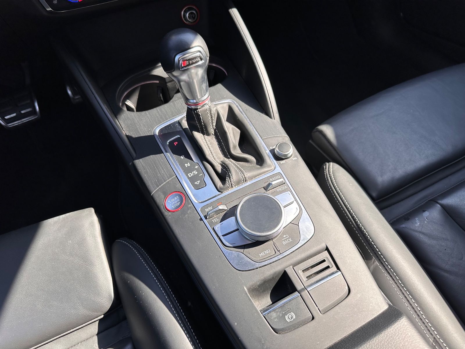 Fahrzeugabbildung Audi S3 Sportback 2.0 TFSI quattro Pano/Leder/B&O/LED