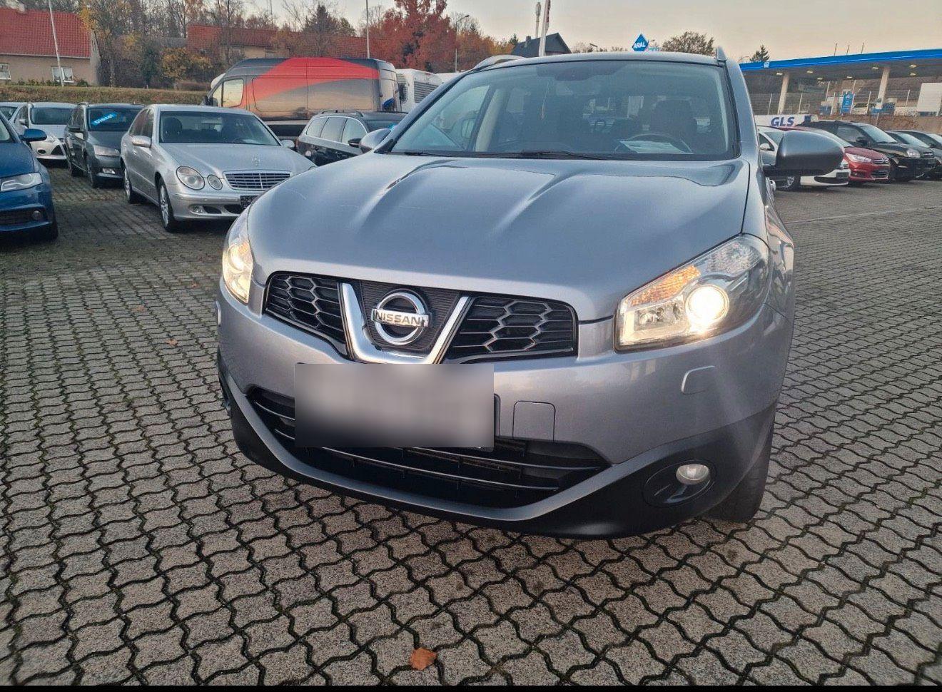 Nissan Qashqai+2