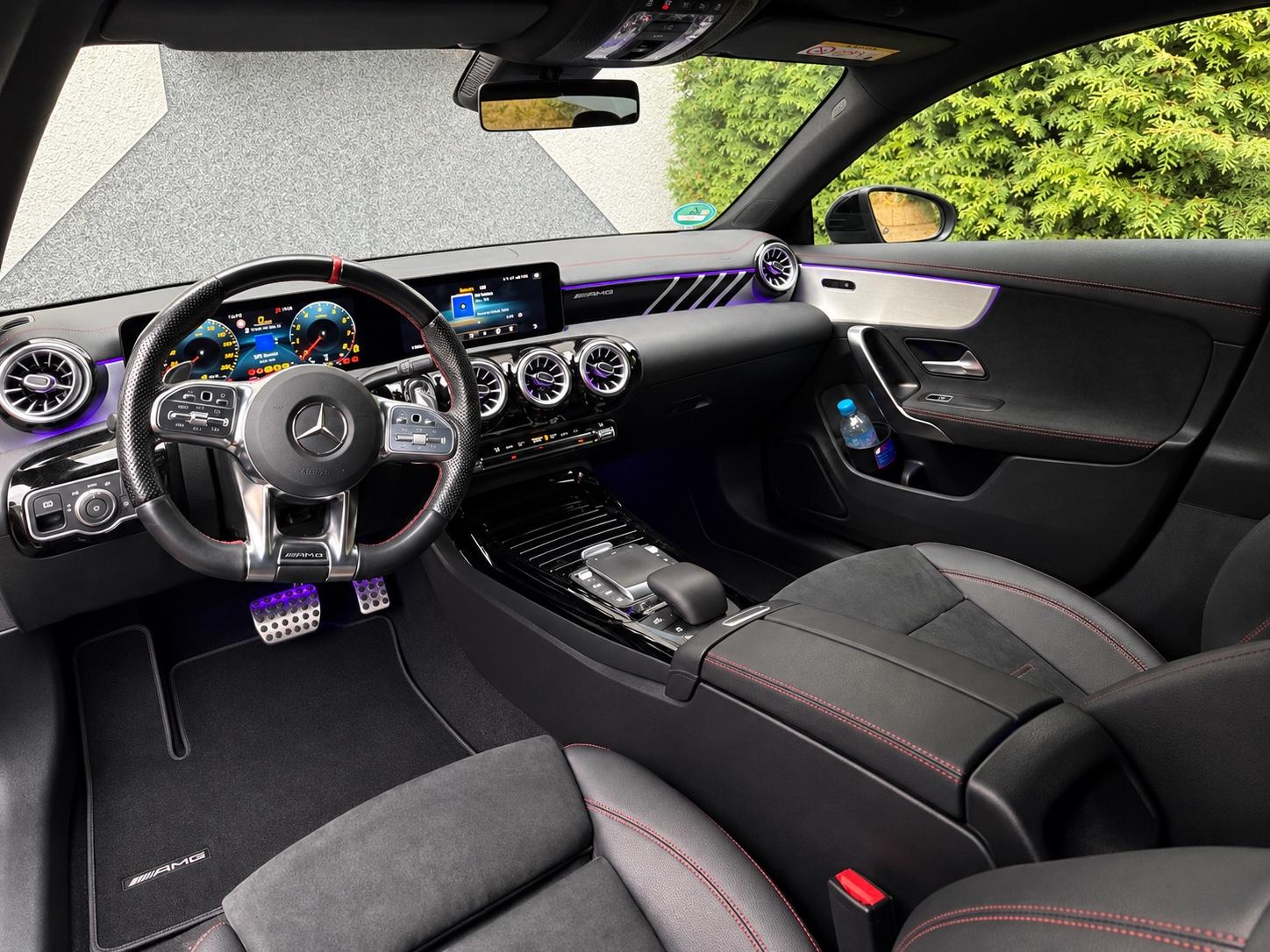 Mercedes-Benz CLA 35 AMG