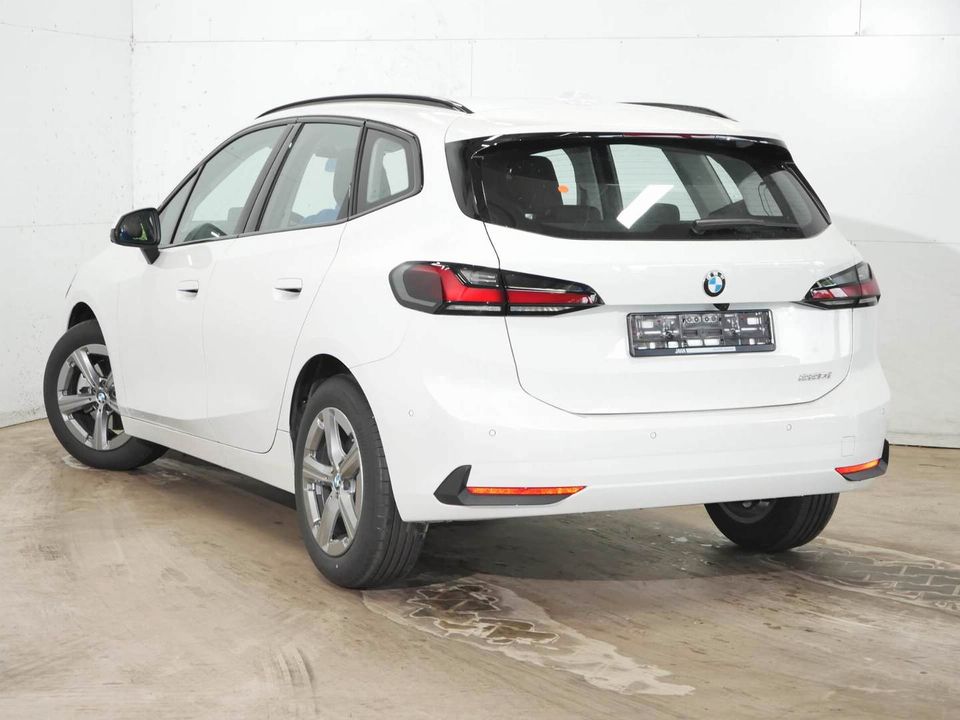 BMW 220 Active Tourer - Bild 3