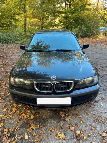 BMW 318i  2.0L