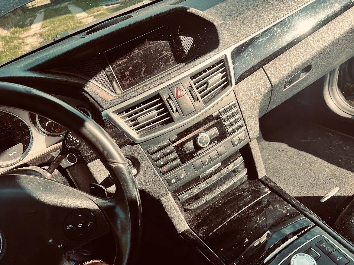 Mercedes-Benz E350 2010 — photo 7