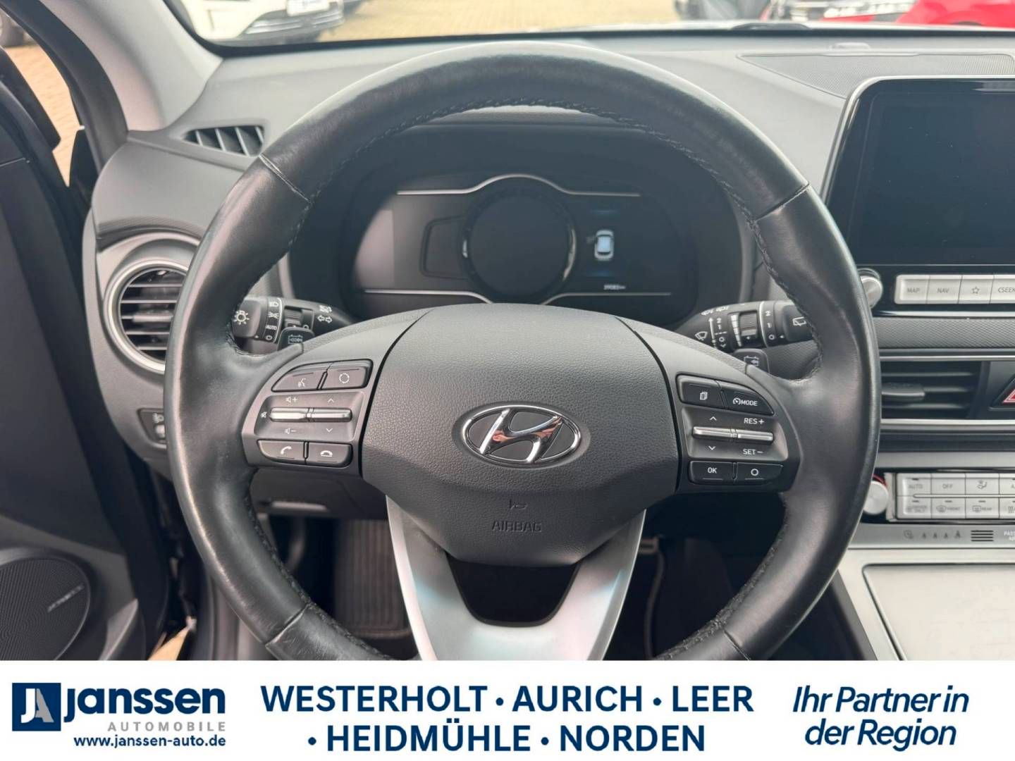 Fahrzeugabbildung Hyundai KONA Electro ADVANTAGE/Automatik/Krell Sound/PDC
