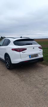 Alfa Romeo Stelvio 2.2 Diesel 16V 154kW B-Tech AT8-Q4 B... - Alfa Romeo Stelvio mit Diesel-Antrieb: Automatik