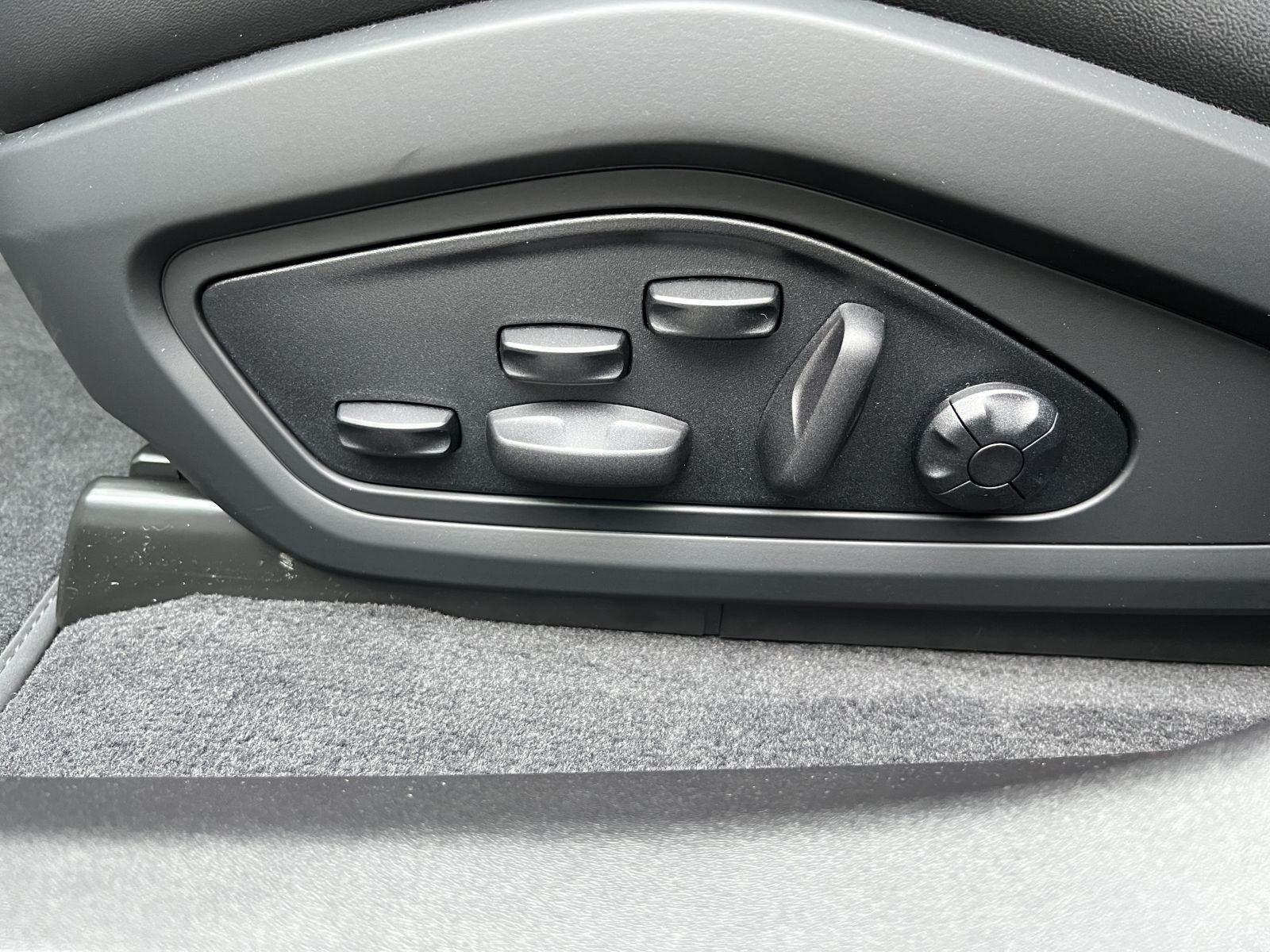 Porsche Taycan - Bild 23