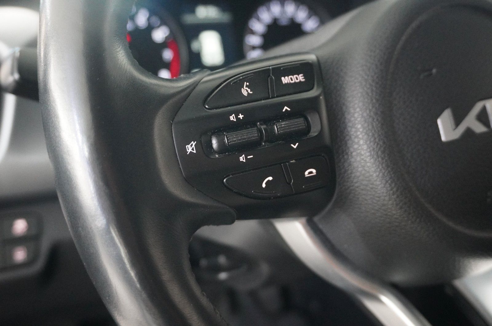 Fahrzeugabbildung Kia Rio 1.0 T-GDI VISION NAVI/LED/KAMERA/LEDER/SHZ