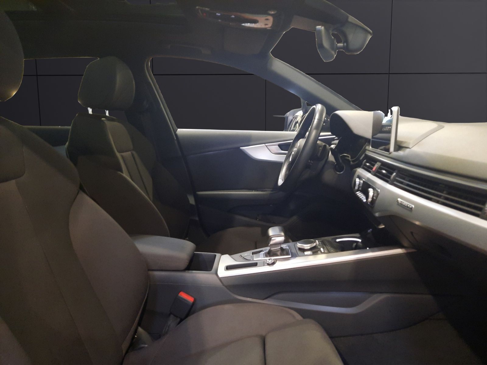 Fahrzeugabbildung Audi A4 Avant 50 TDI Q sport LED ACC PANO NAVI SOUND