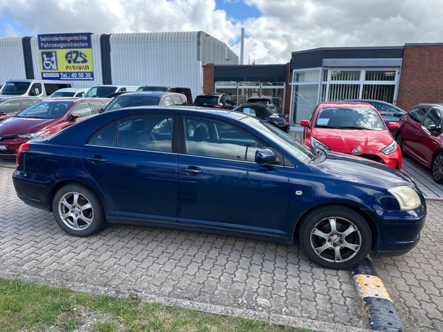 Toyota Avensis 1.8 Liftback