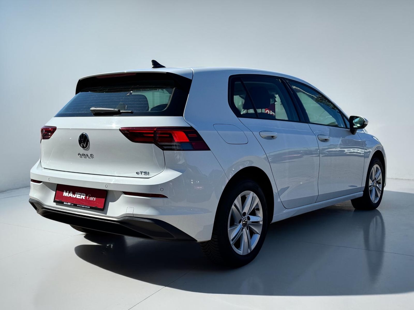 Volkswagen Golf VIII eTSI LIMO*AUT*LED*CARPLAY*NAVI*VIRTUAL foto 6