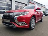 Mitsubishi Plug-in Hybrid Outlander Top AHK - rote Mitsubishi Plug-in Hybrid Outlander
