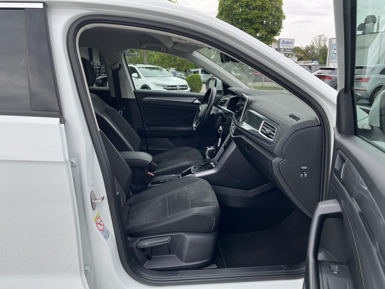 Volkswagen T-Roc - Bild 14