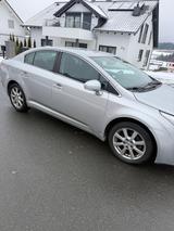 Toyota Avensis Automatik, 64.000 km - Toyota Avensis: Limousine