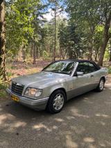 Mercedes-Benz E 320 Cabriolet 100% scheckheft gepflegt  - gebrauchte Mercedes-Benz E 320 aus dem Jahr 1995