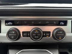 Fahrzeugabbildung Volkswagen T6.1 Multivan 150 PS DSG Navi Sitzh 3xKlima ACC