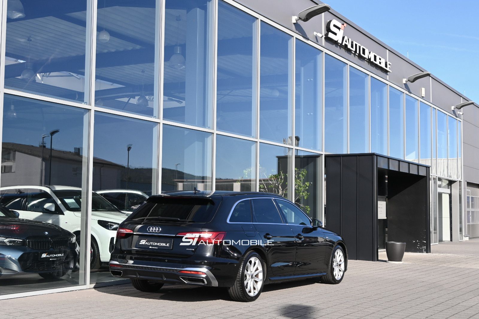 Fahrzeugabbildung Audi A4 40 TDI quatt. S line Avant °ACC°HUD°STANDHEIZ