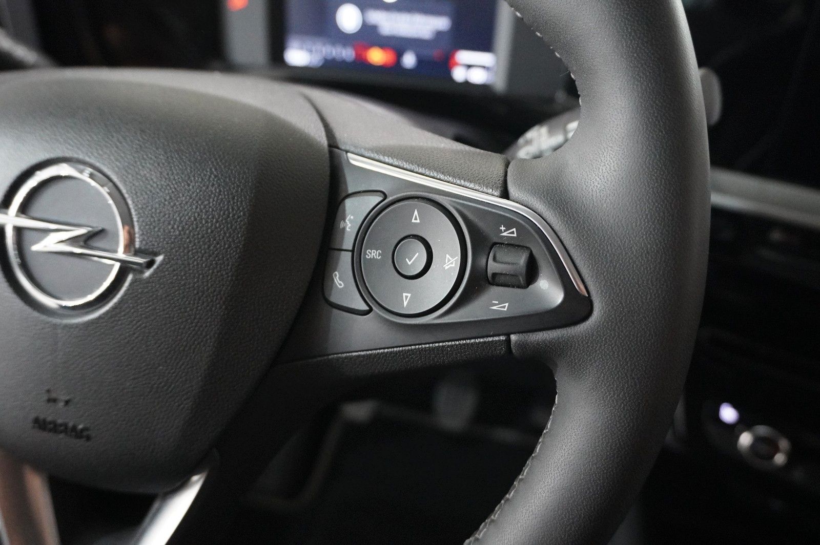 Fahrzeugabbildung Opel Mokka ELEGANCE 1.2T NAVI/LED/KAMERA/SPORT/SH/DAB