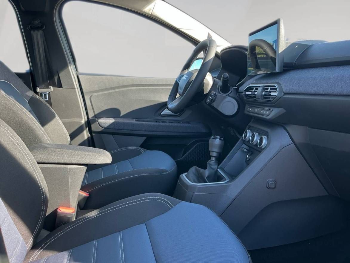 Fahrzeugabbildung Dacia Sandero Journey TCe 100