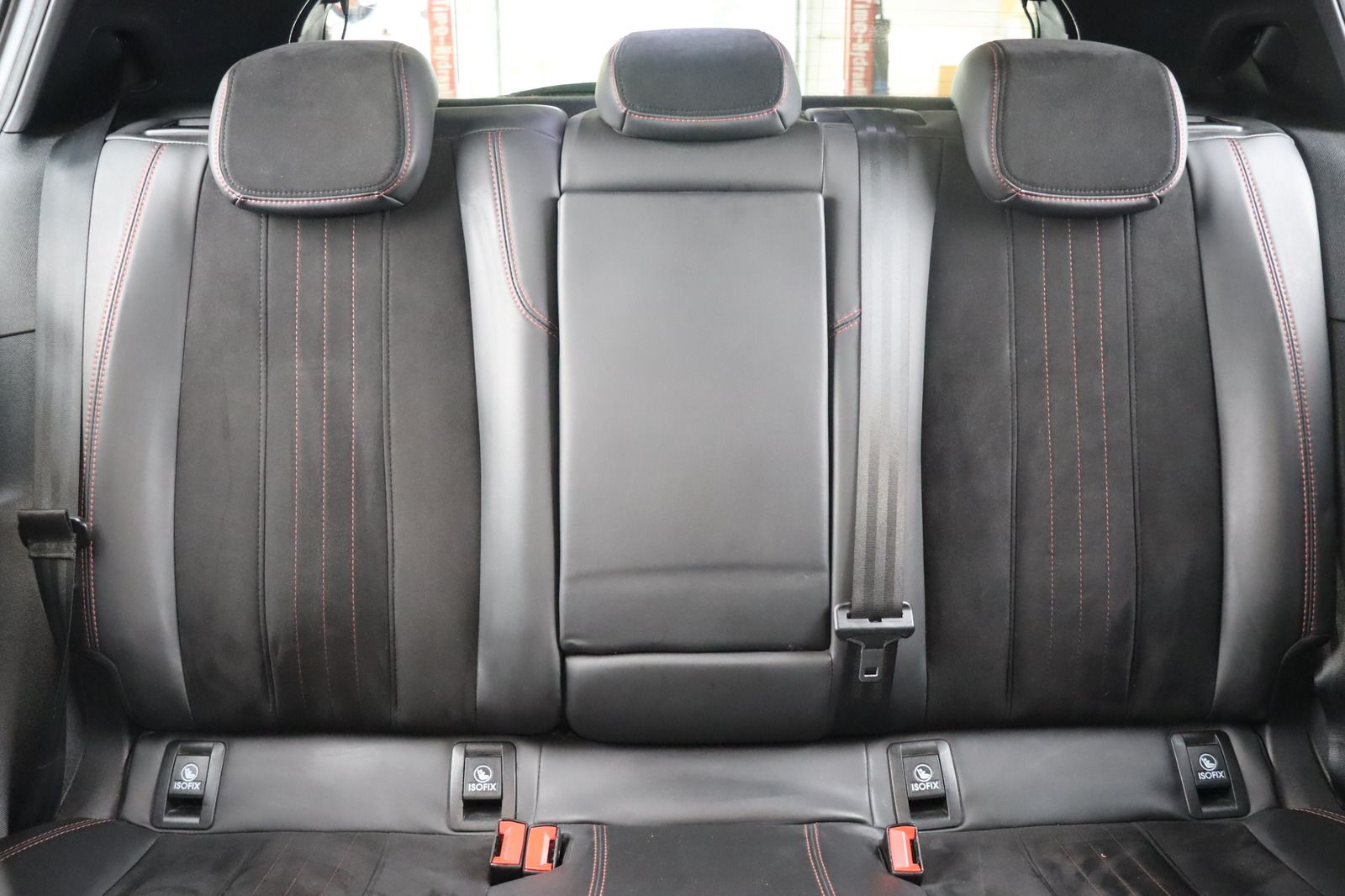 Fahrzeugabbildung Peugeot 308 GT * LED * Teilleder * Navi