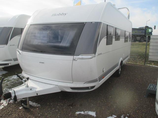 Hobby 560 WLU Prestige, Fußbodenheizung, USB, 2026
