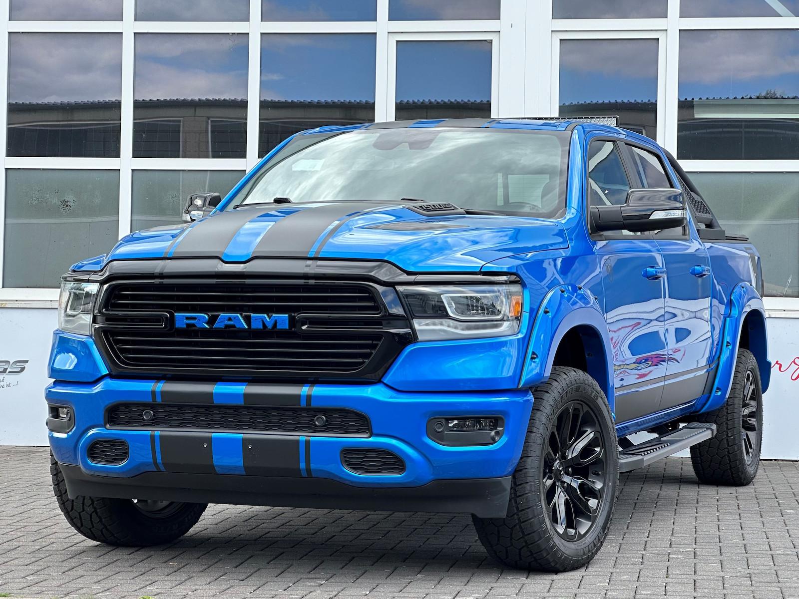 Dodge RAM 1500 Laramie Offr. 5,7 4x4 12´´ Display PDC