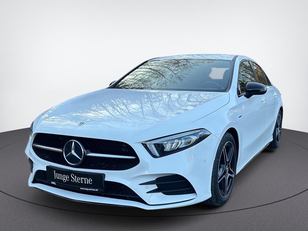 Mercedes-Benz A 200 d 4M AMG-EDITION+NAVI+LED+PARKPAKET+