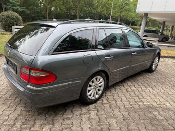 Mercedes E 280 - 4