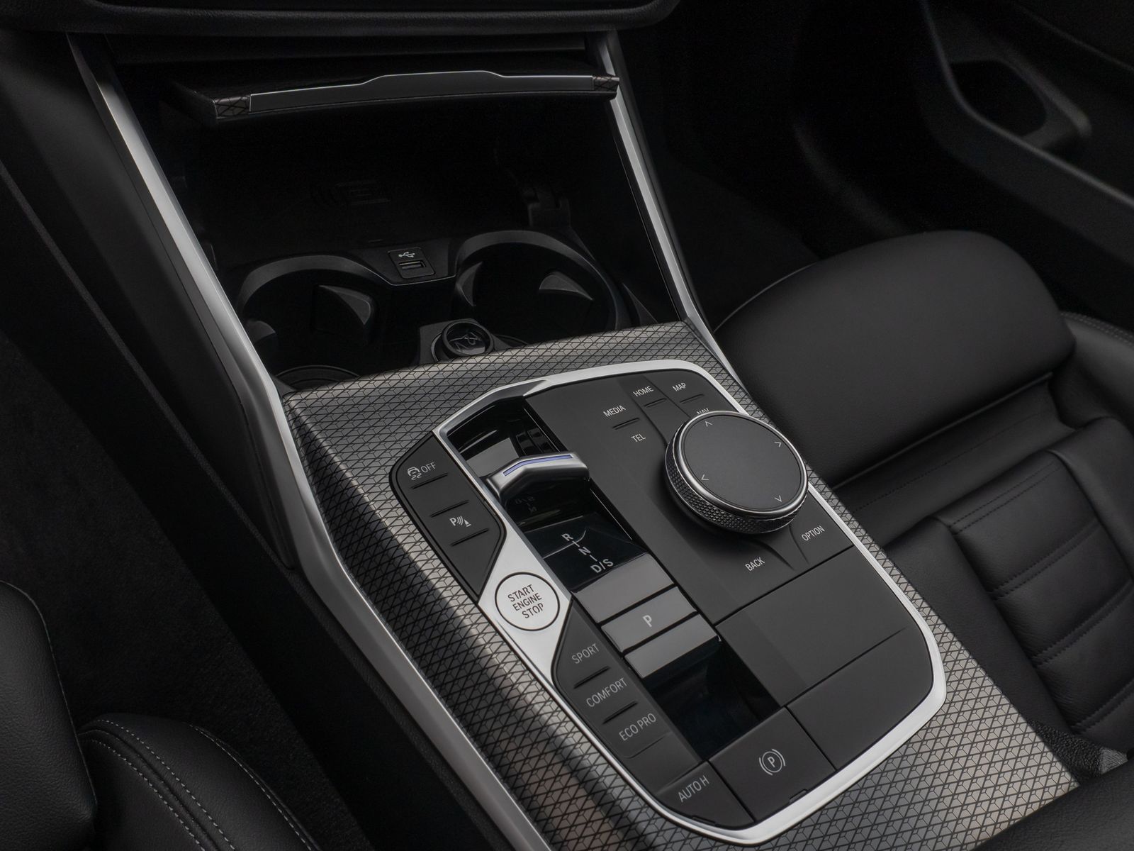 Fahrzeugabbildung BMW 320d MSport Kamera DAB HiFi Komfort Leder 19Zoll